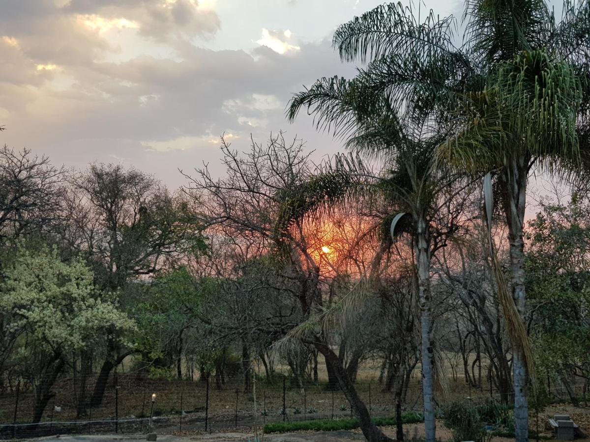 A Farm Stay - Casablanca'S Private Cottage,No Loadshedding! Hazyview Exteriör bild